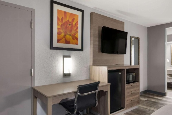 Quality Inn near Casinos and Convention Center image 16